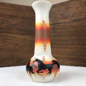 Hozoni Navajo Wild Horses Signed Pottery Vase